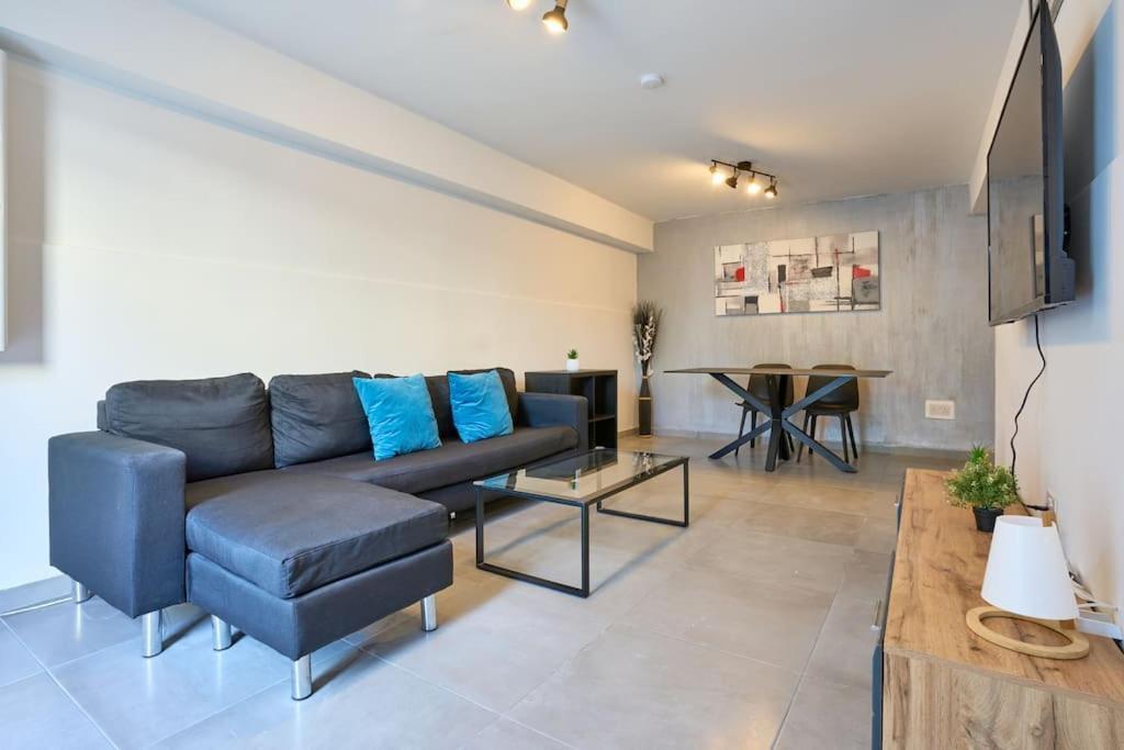 Urban Front - Walking Distance From Paceville And St George Bay Beach Is-Swieqi Exterior photo